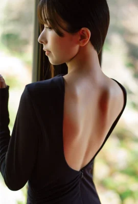 Kotoko Sasaki 佐々木琴子, 1st写真集 「明け方の夢」 Set.01